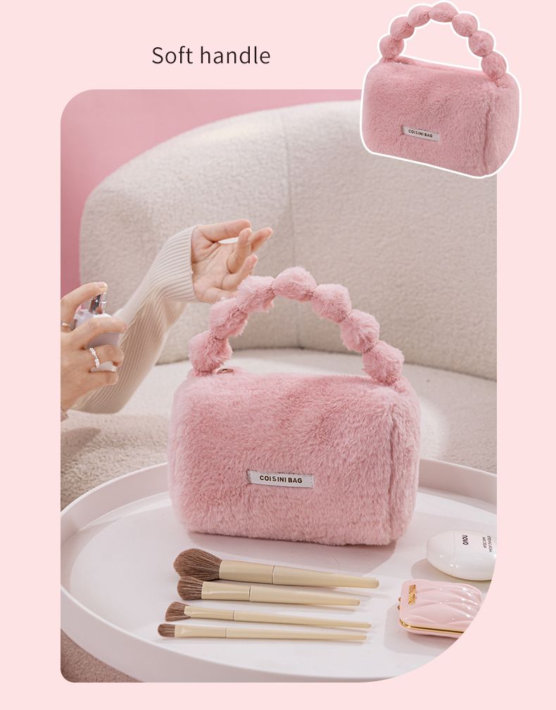 Furry Lovely Hand Bag Cosmetic9 Furry Lovely Hand Bag Cosmetic9