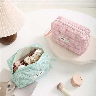 Quilted Makeup Bag Organizer