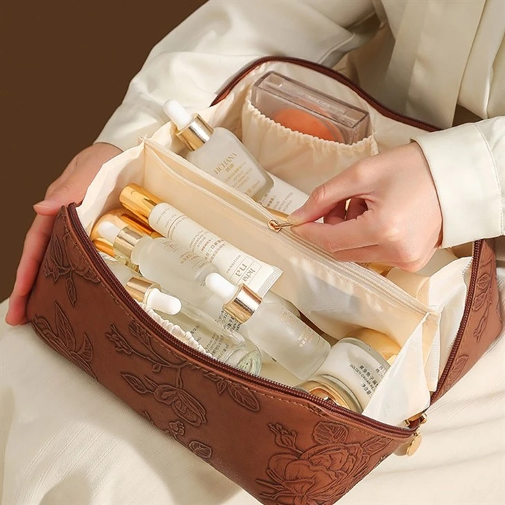 Embossed Flower Pattern Leather Makeup Bag