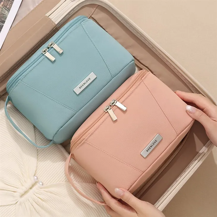 Large Opening Lightweight Travel Cosmetic Bag factory