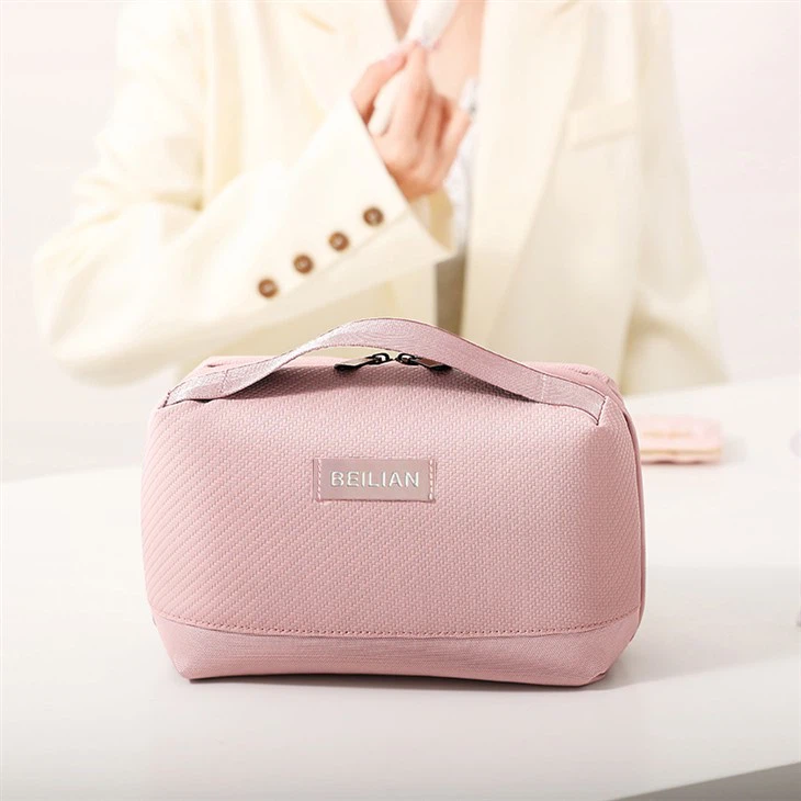 waterproof breathable cosmetic bag