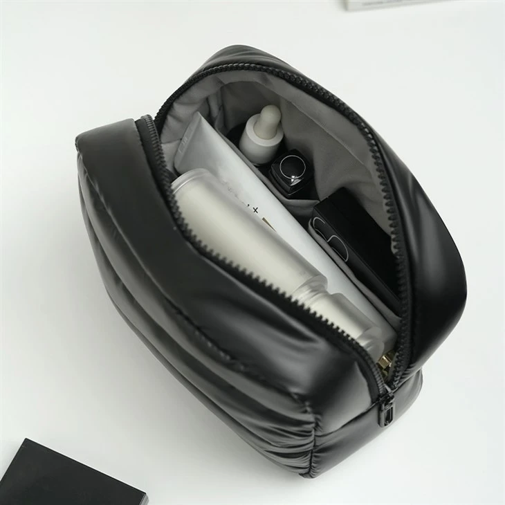 Multicolor Lightweight Women's Cosmetic Bag