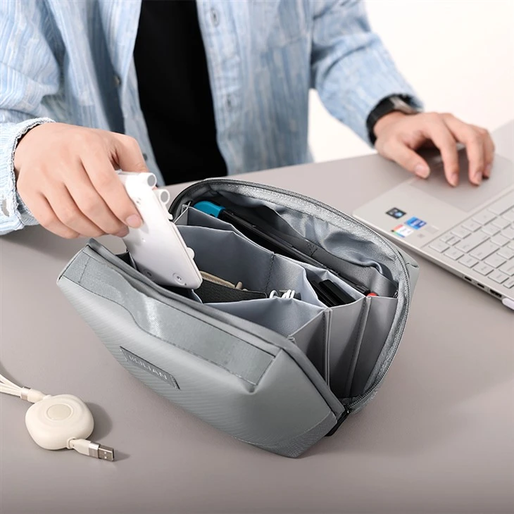Ultralight Multi-Pocket Electronic Storage Bag
